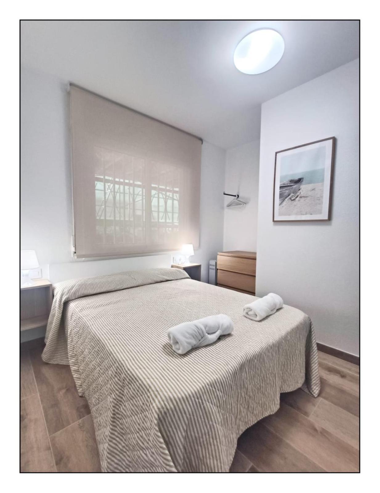 - Wifi Free - Piscina - 50 M Playa Apartment